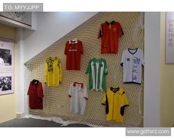 足球衣巡礼：探索世界各地球队的经典与创新球衣设计之美